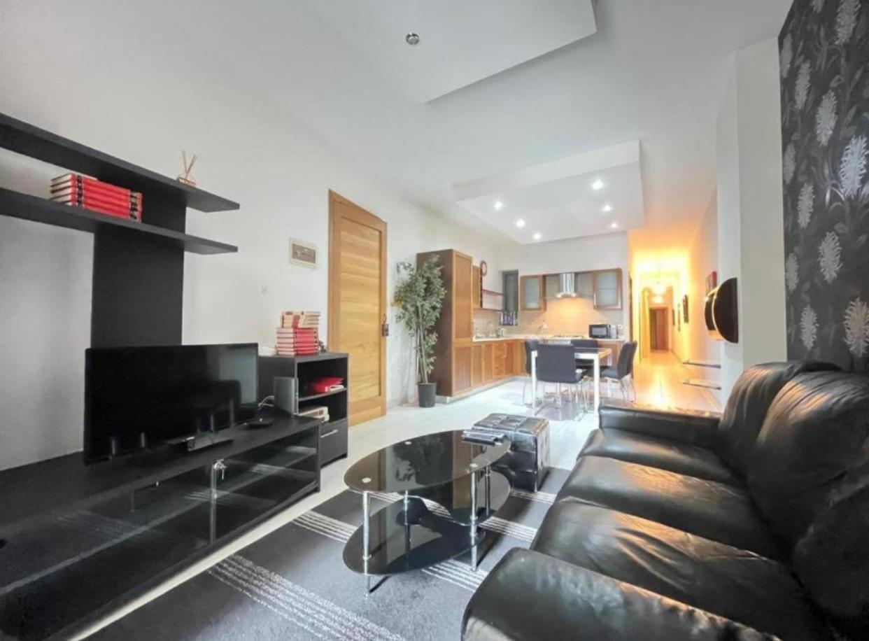 Bugibba Central Modern Apartment St. Paul's Bay Exterior foto