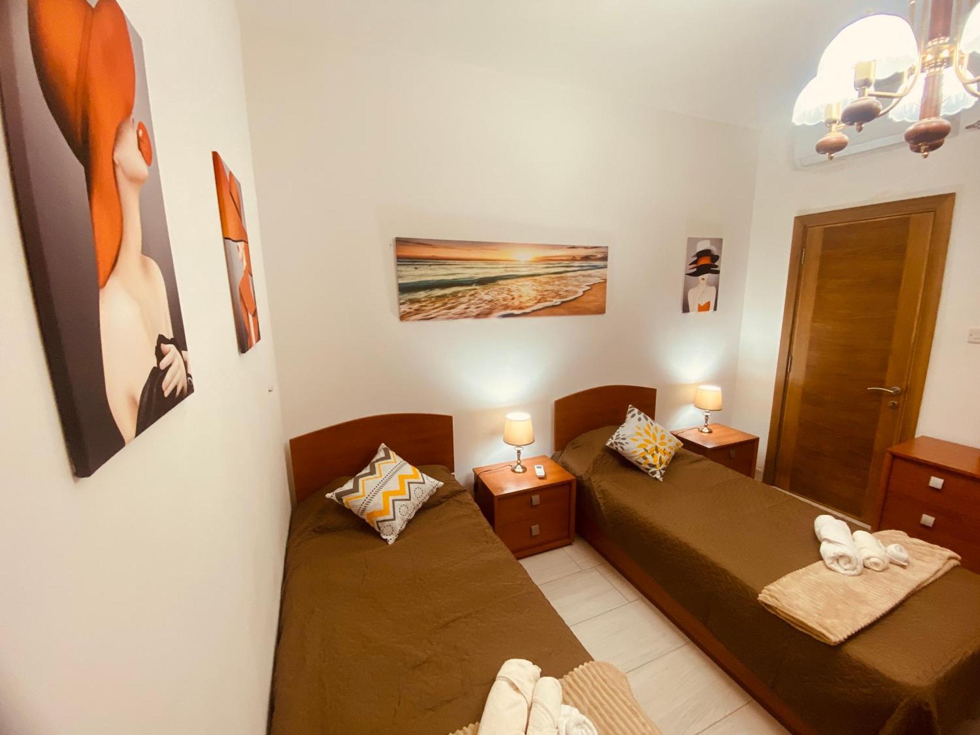 Bugibba Central Modern Apartment St. Paul's Bay Exterior foto